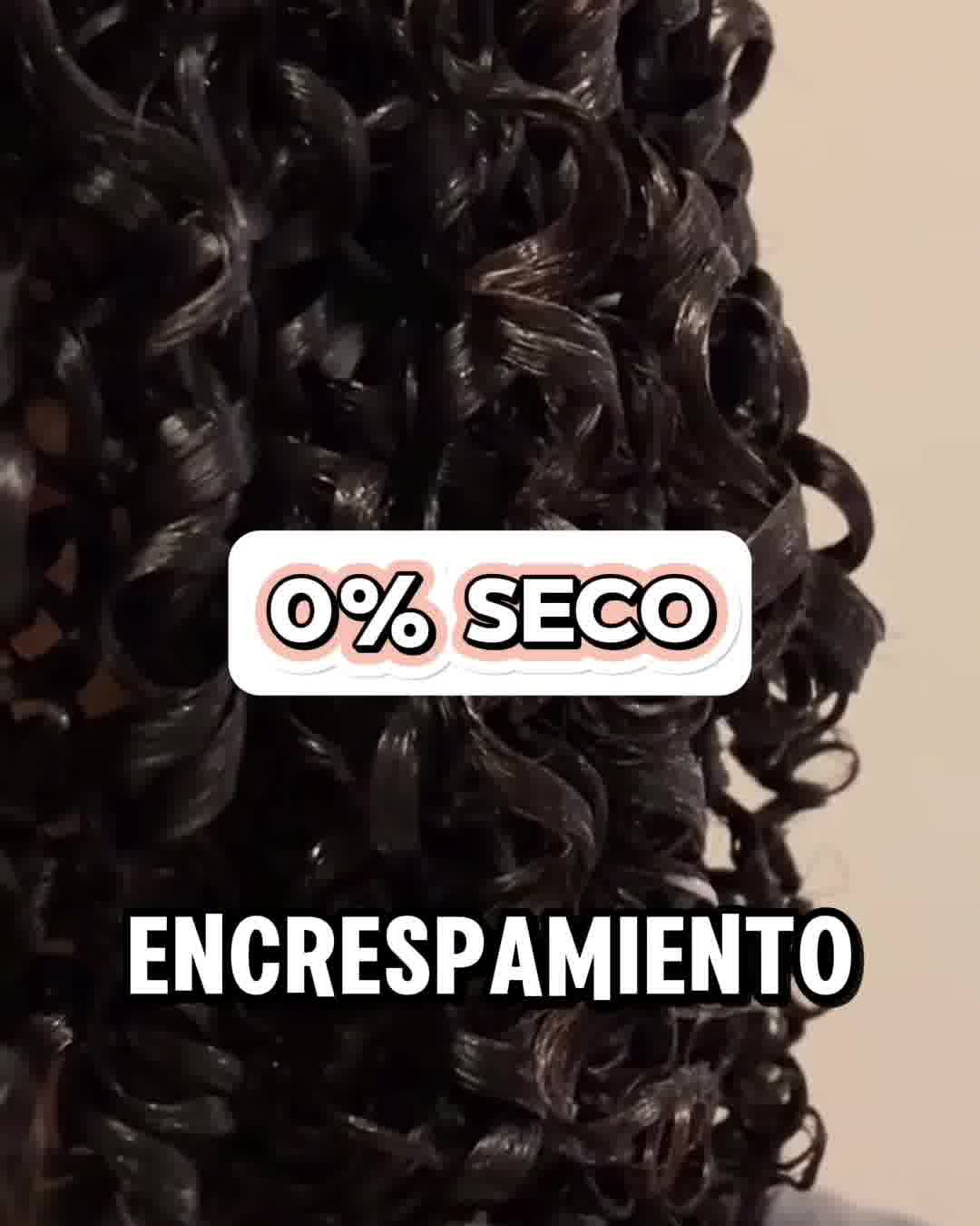 Femme Cosmetics Facebook ad: Escribenos para mas info