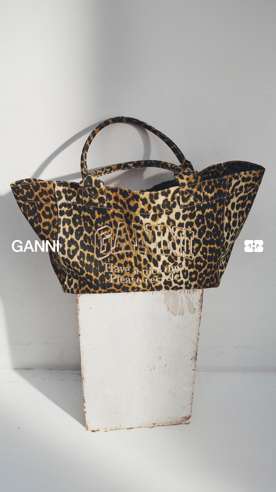 GANNI Facebook ad