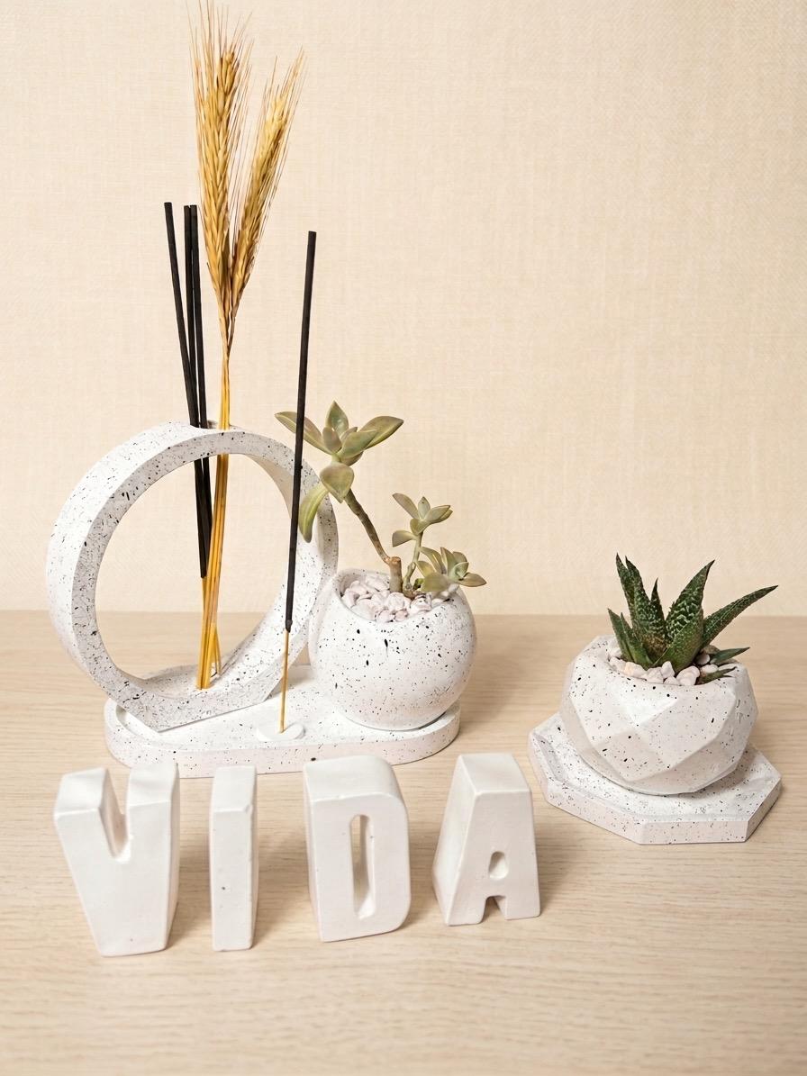B Minimal Decor Py Facebook ad: Dale vida a tus espacios con elegancia minimalista