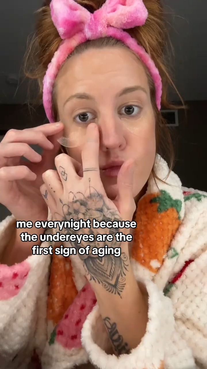 Dr.Melaxin US.official Facebook ad: GRWM while my eye patches do the skincare