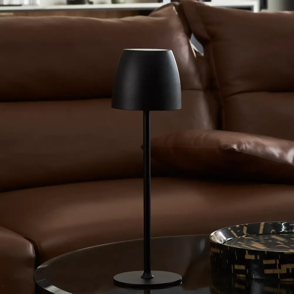 Creative.Lighting Facebook ad