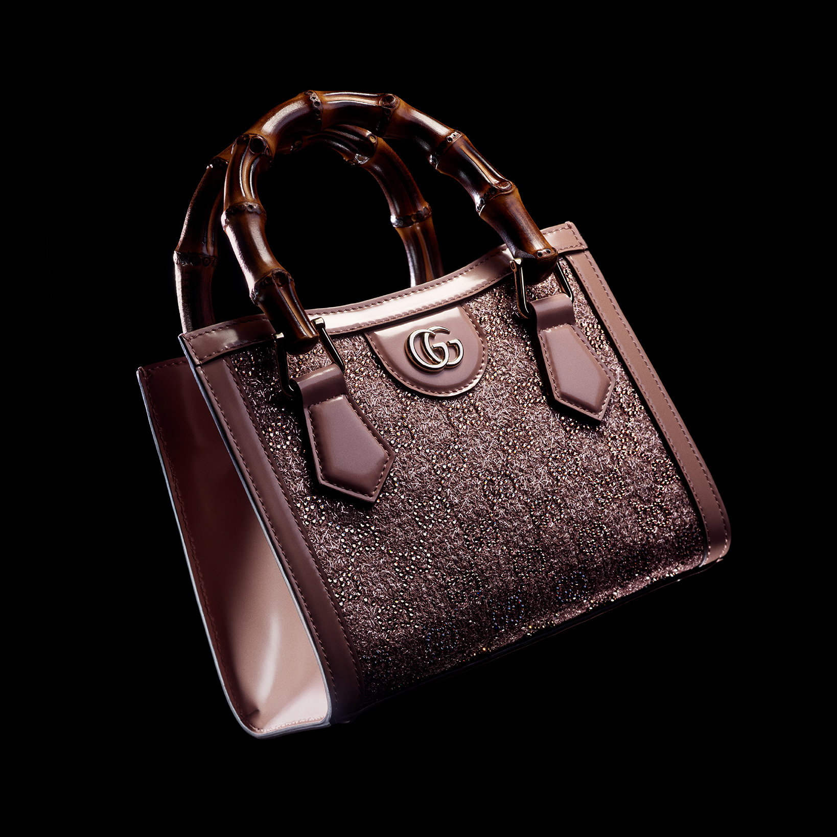 Gucci Facebook ad