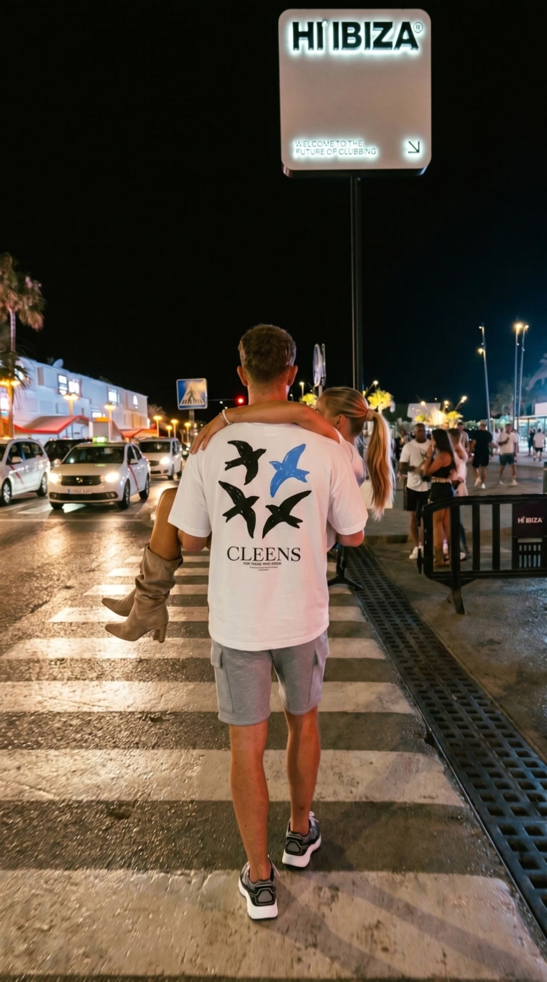 Cleens Facebook ad: The signature graphic tee from Cleens