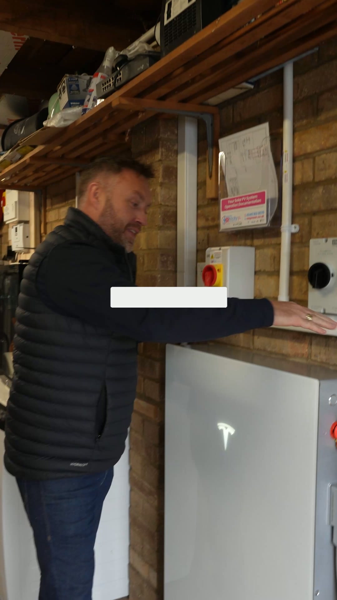 Renewable EDtricity Systems Ltd Facebook ad: Solar done right