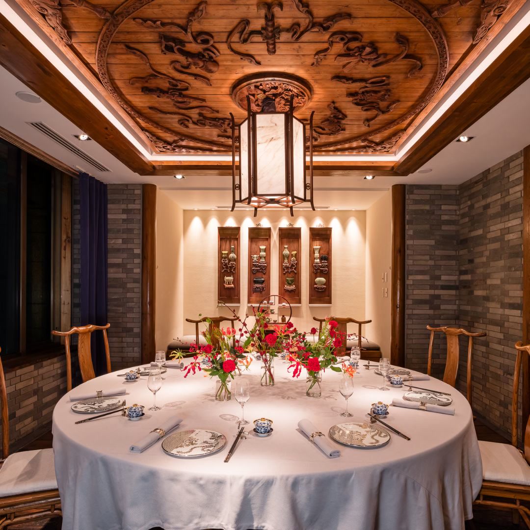 The Peninsula Tokyo / ザ・ペニンシュラ東京 Facebook ad: 大切な会食を上質な空間で