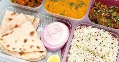 Tiffin Express Facebook ad: Tiffin Service