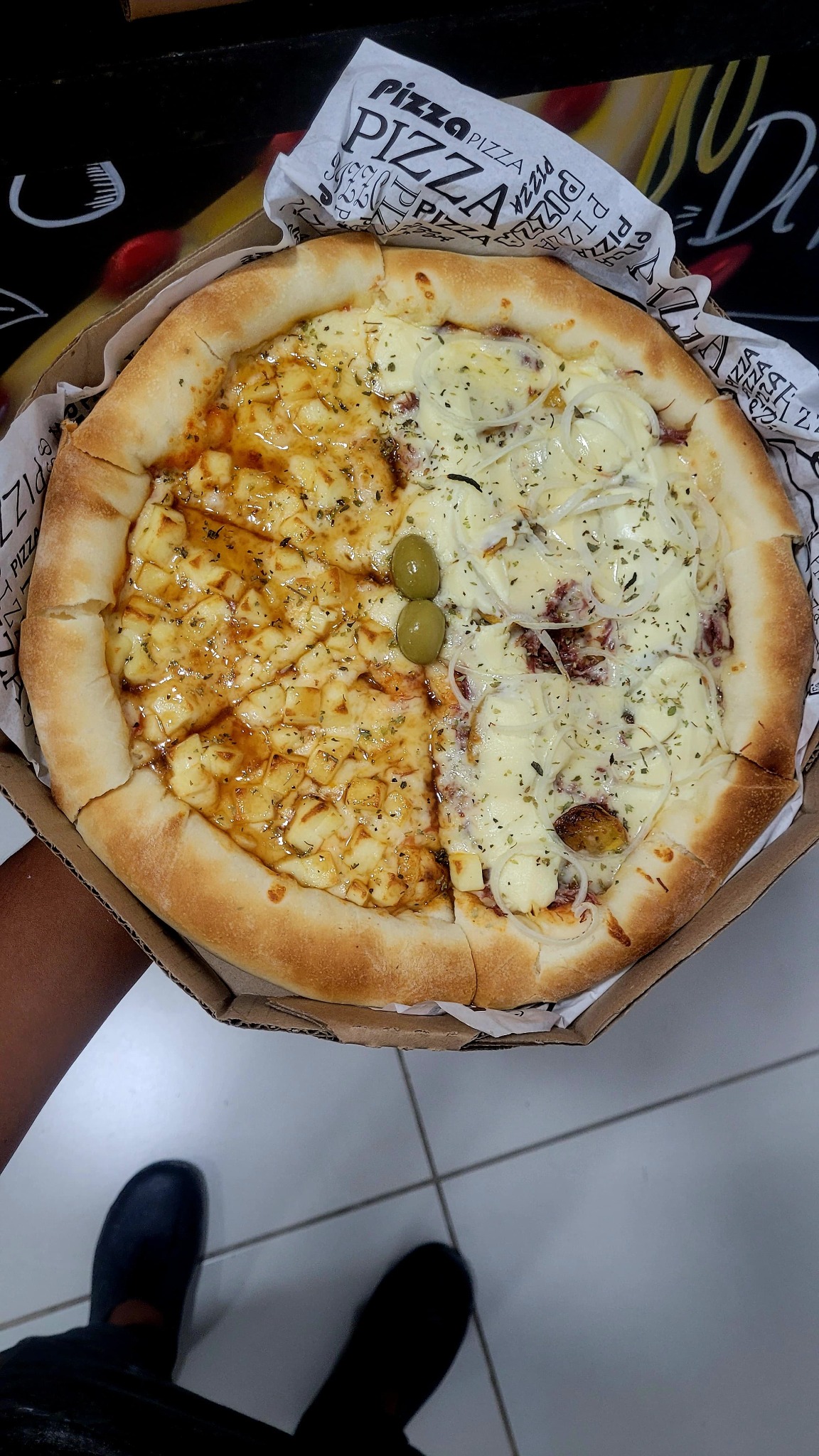 Valenciana Pizzaria Facebook ad: valenciana pizzaria | Delivery em __CITY__ | Pedido online