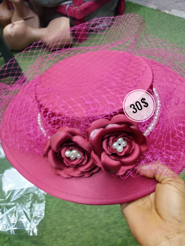 New Look Shop-Vente des Bazins et Accessoires Facebook ad: Profitez de notre promo,des foulards chapeaux et éventails…