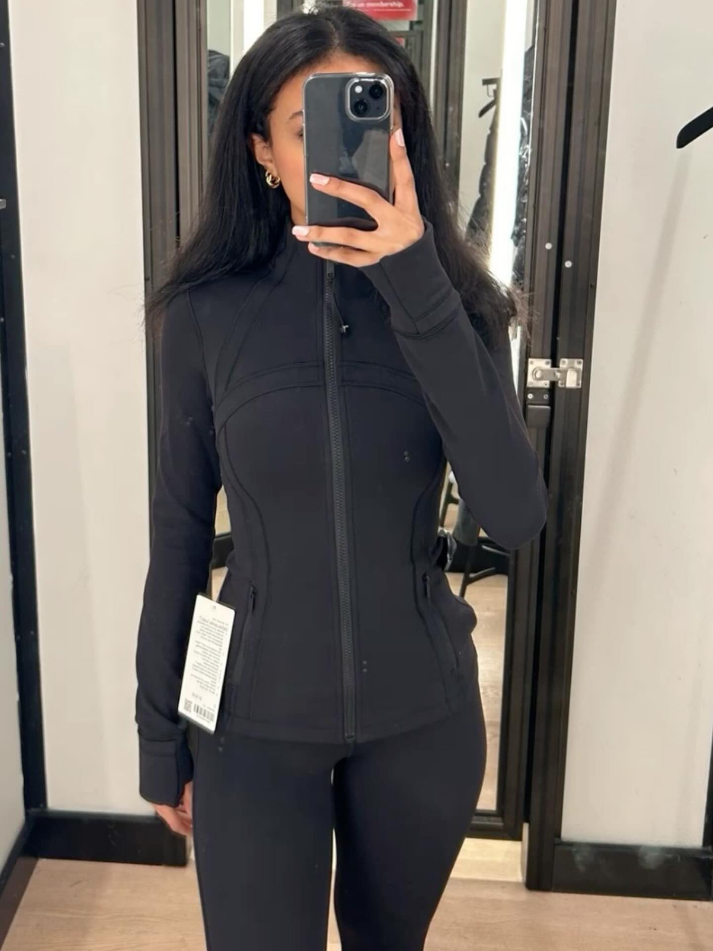 select.clothe Facebook ad from Mar 23, 2026