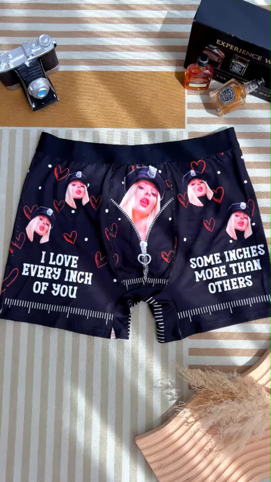 Macorner Decor Facebook ad: I Love Every Inch Of You - Personalized…