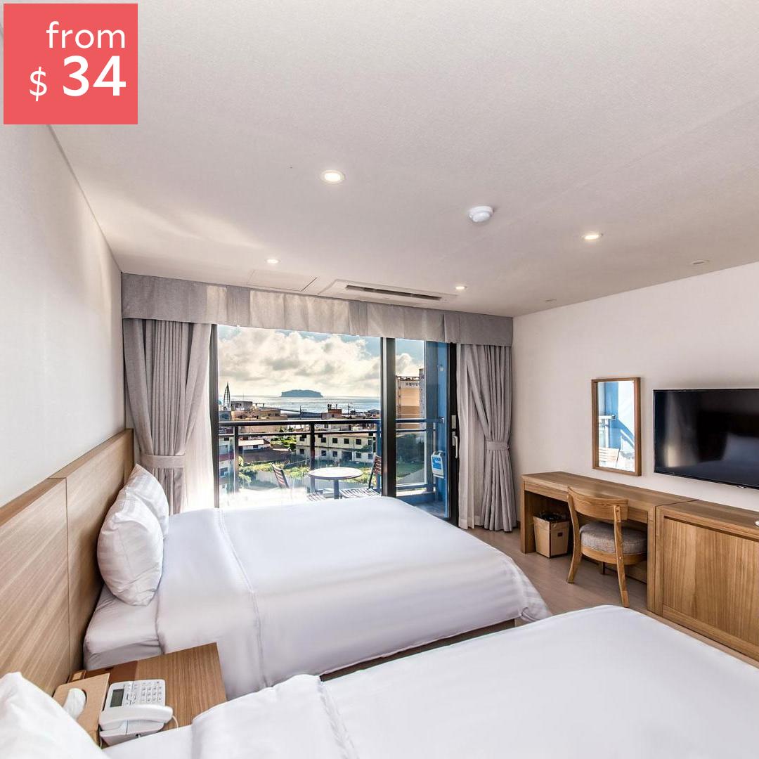 agoda Facebook ad