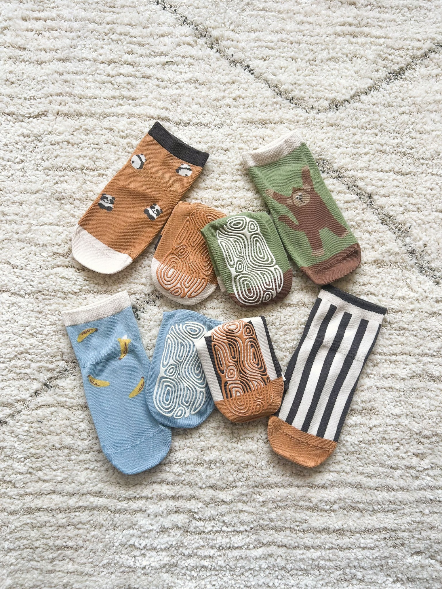 Little Yoga Socks Facebook ad