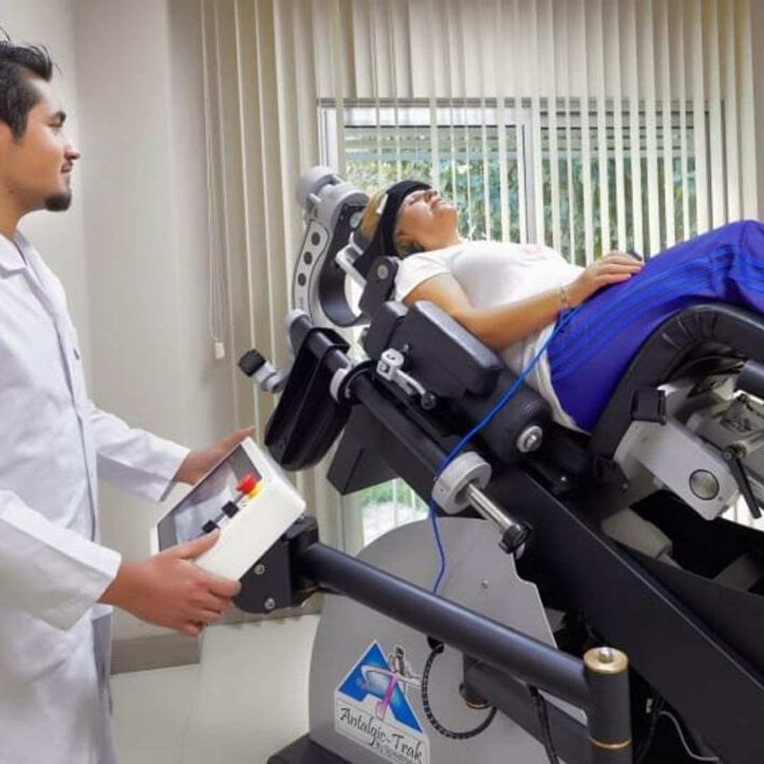 Desert Physical Medicine Facebook ad: Exam AND Pain Relief Spinal Decompression ONLY $79!