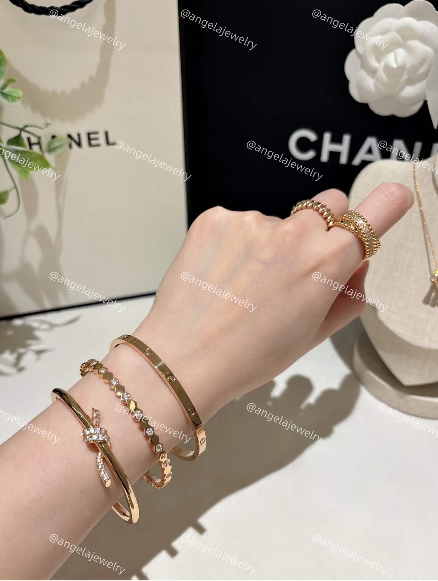 Angela Fashion Jewelry งานดี คุณภาพพรีเมี่ยม Facebook ad