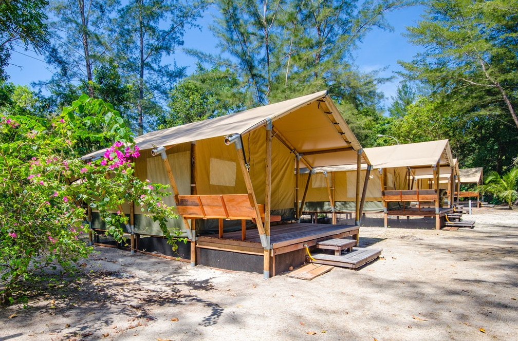 Ara Dinawan Island 珊瑚岛 Facebook ad: Discover the untouched beauty of Sabah at Ara…