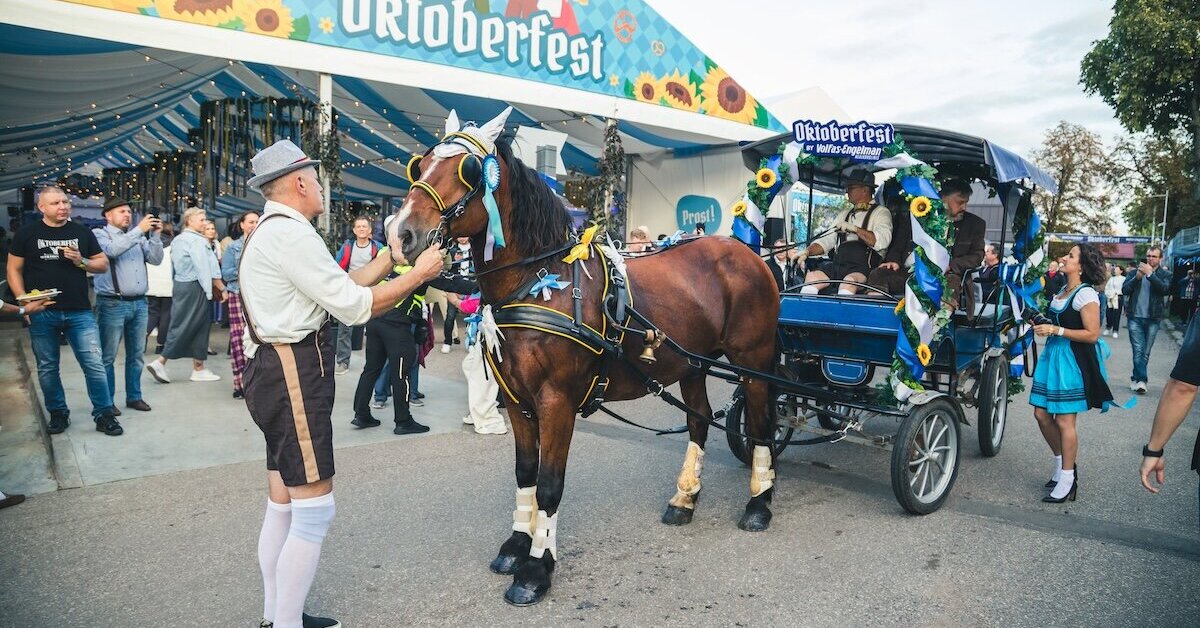 Volfas Engelman Nealkoholinis Facebook ad: Kauno Oktoberfestas vėl traukia minias: rudenį…