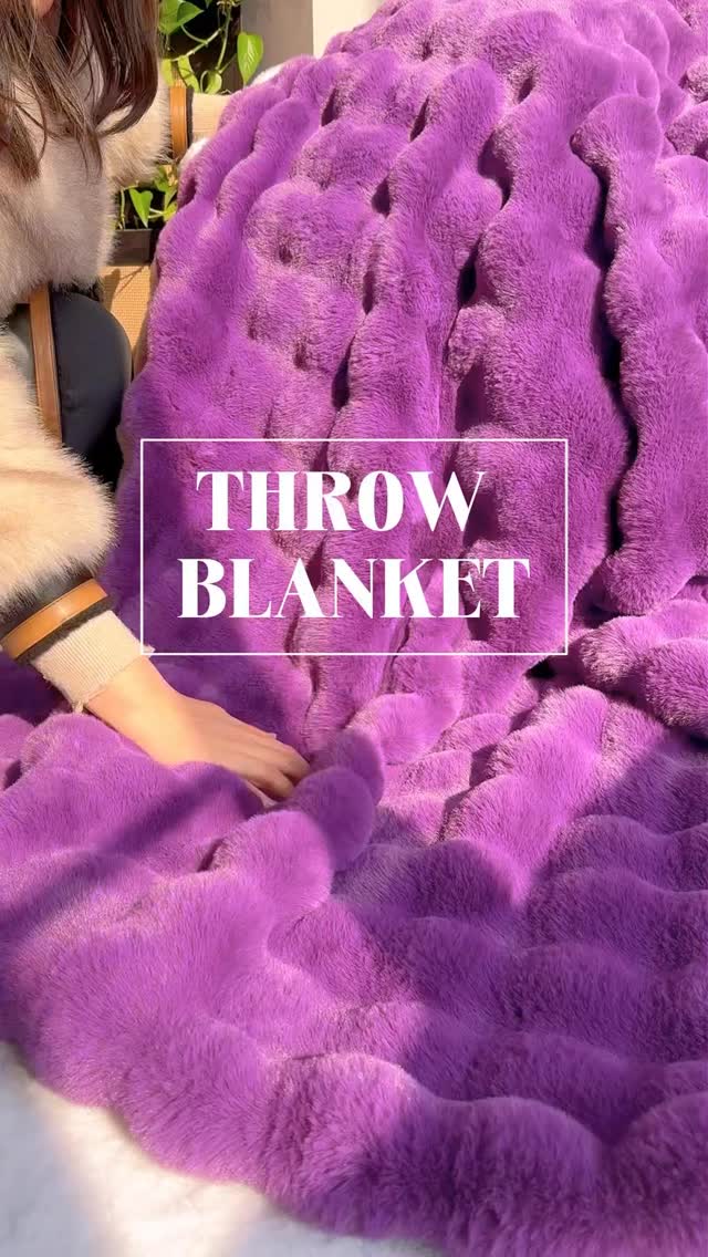 Latepis Facebook ad: Rabbit fur blanket, very comfortable and to the…