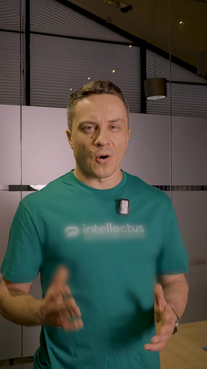 Anglų kalbos mokykla Intellectus Facebook ad: Anglų kalba šiandien, ne pasirinkimas, o pagrindas