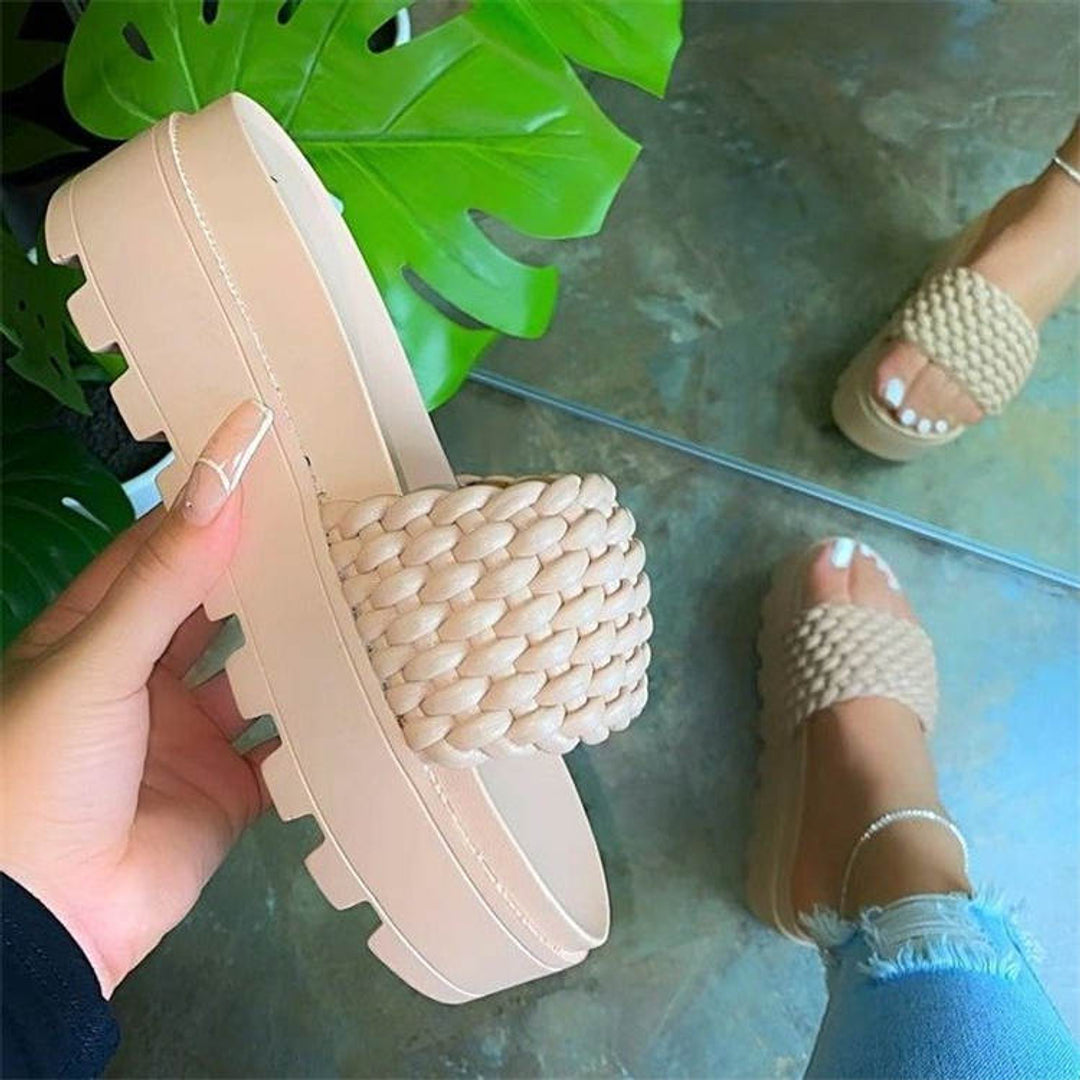 Chic And Shines Facebook ad: Profite de -10 % sur toute la boutique!