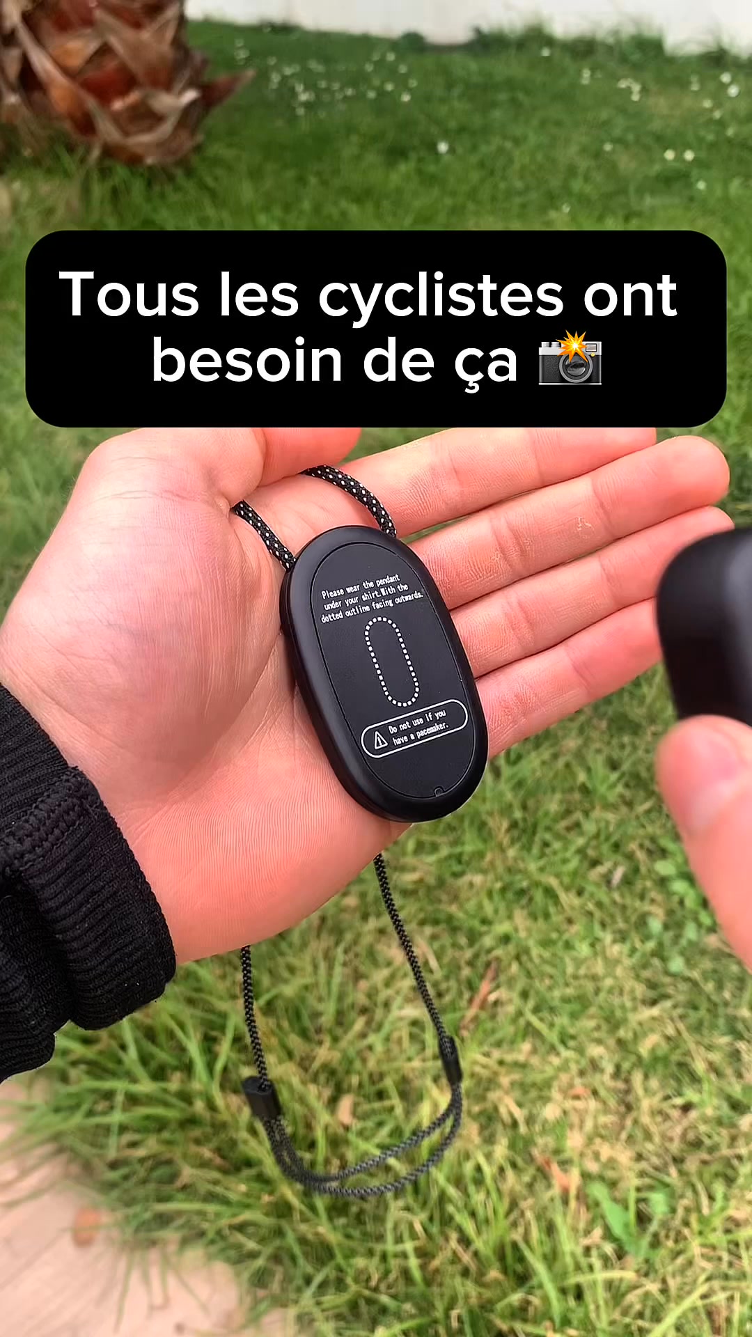 Moovora Facebook ad: Profitez. Moovora s’occupe du reste.