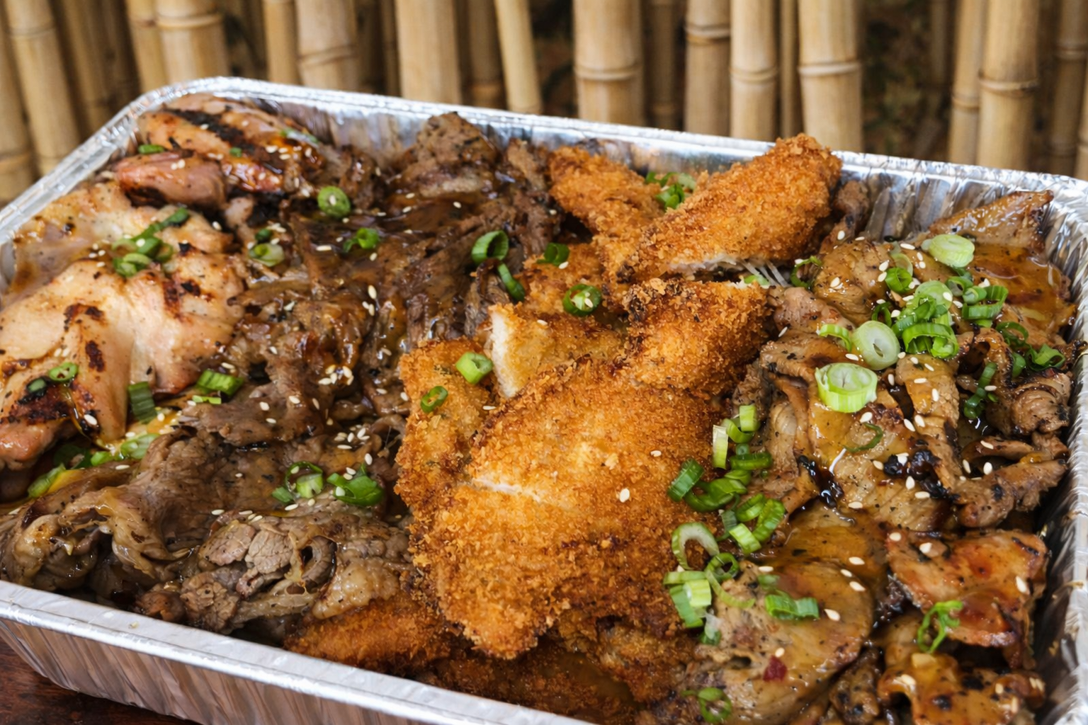 ALOHA BBQ Facebook ad