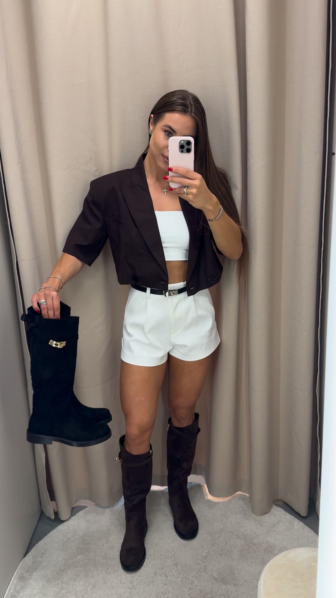 Cosmos Shop Facebook ad: Ilgaauliai Miles Suede