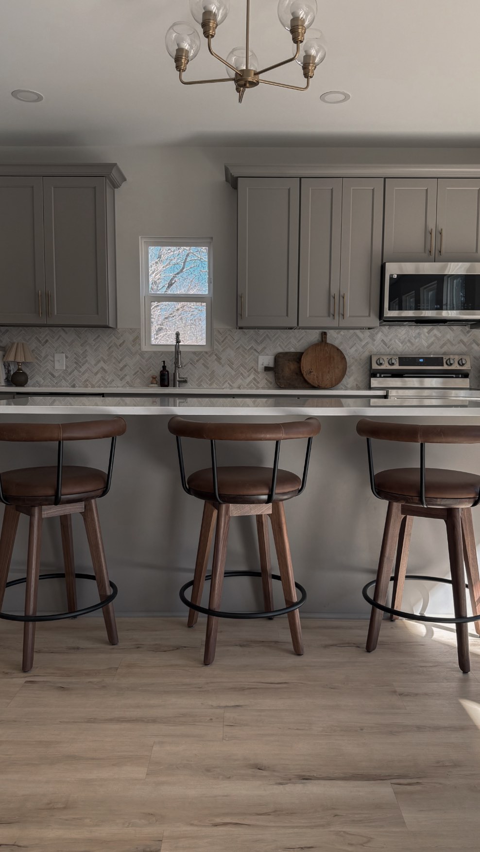 KC Interiors Facebook ad: Counterstools, but make them more functional.