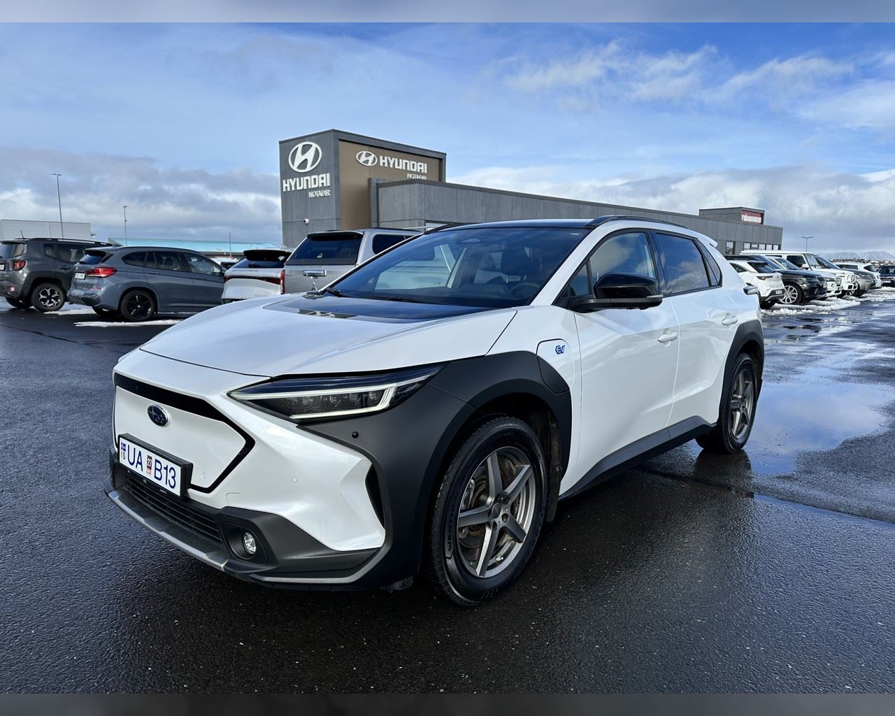 Bílaland - Notaðir bílar Facebook ad: Skoðaðu úrvalið af BL rafbílum sem eru á…