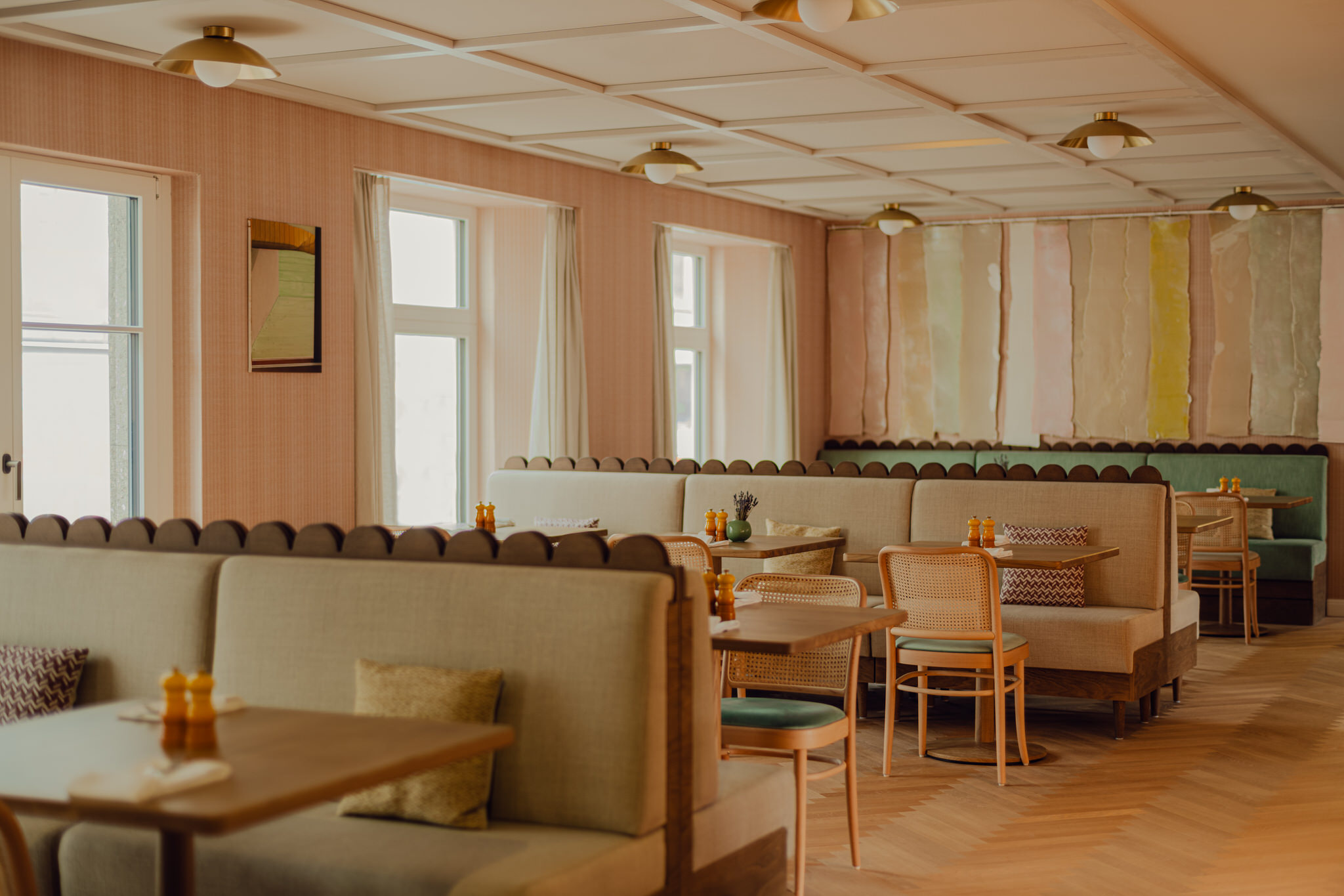 Hotel zum Hirschen Facebook ad: ꀎ Start your day in style at Hotel…