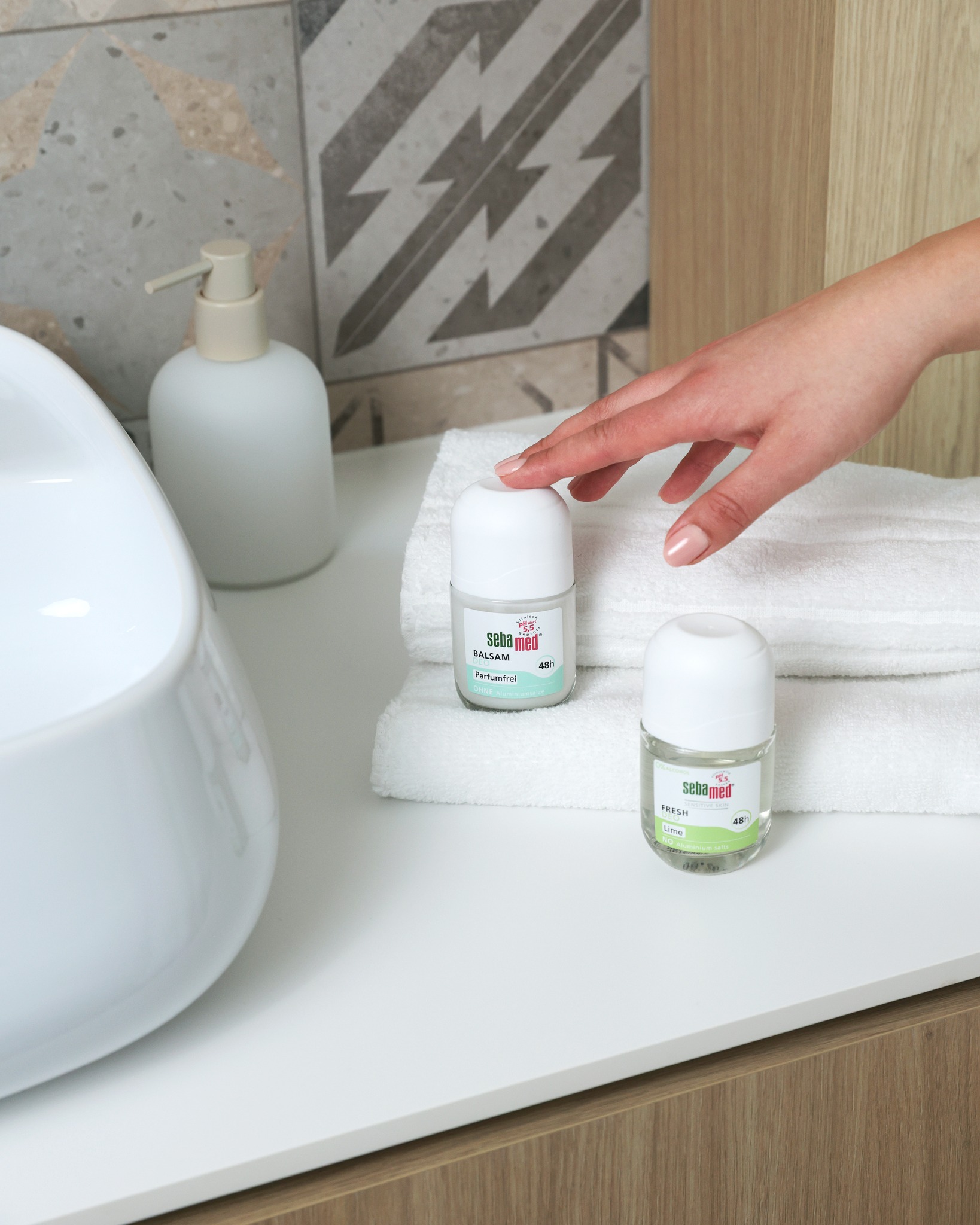 Sebamed Lietuva Facebook ad: 2 tiesos. 1 mitas.