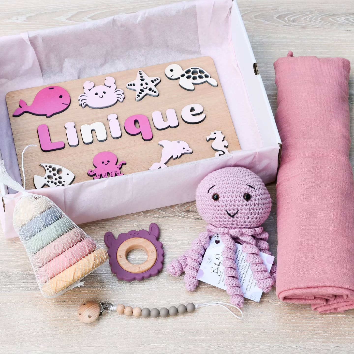 Cuddle Me Cutie Facebook ad: Your One-stop baby and kids online gift store!