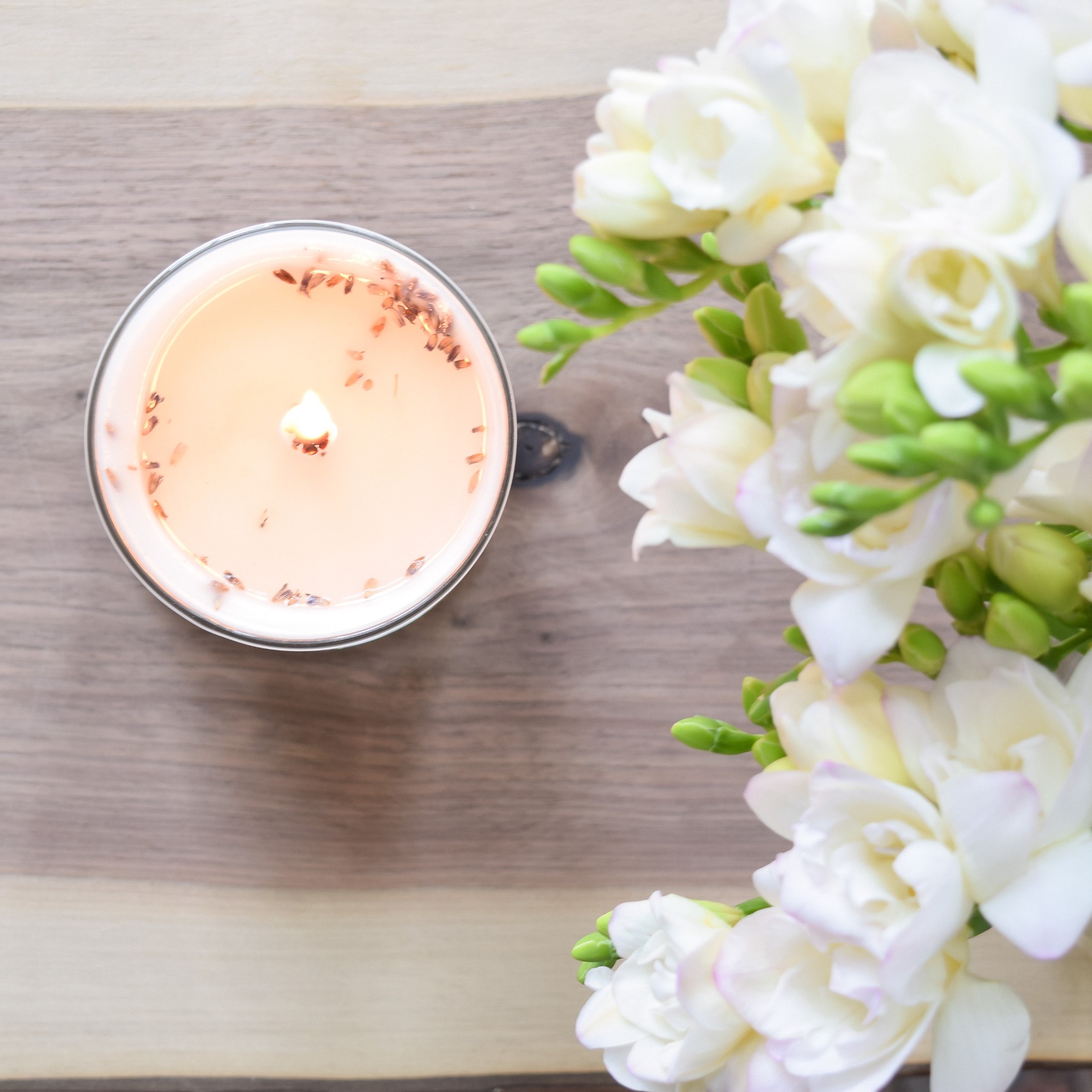 Planted Candles Facebook ad: Get luxurious scented candles without the headaches.