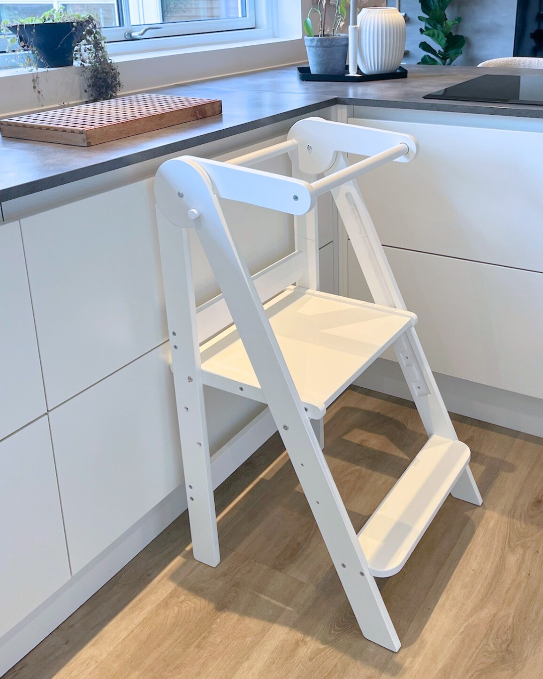Mammashop Facebook ad: Klar til en lille hjælper ved køkkenbordet?