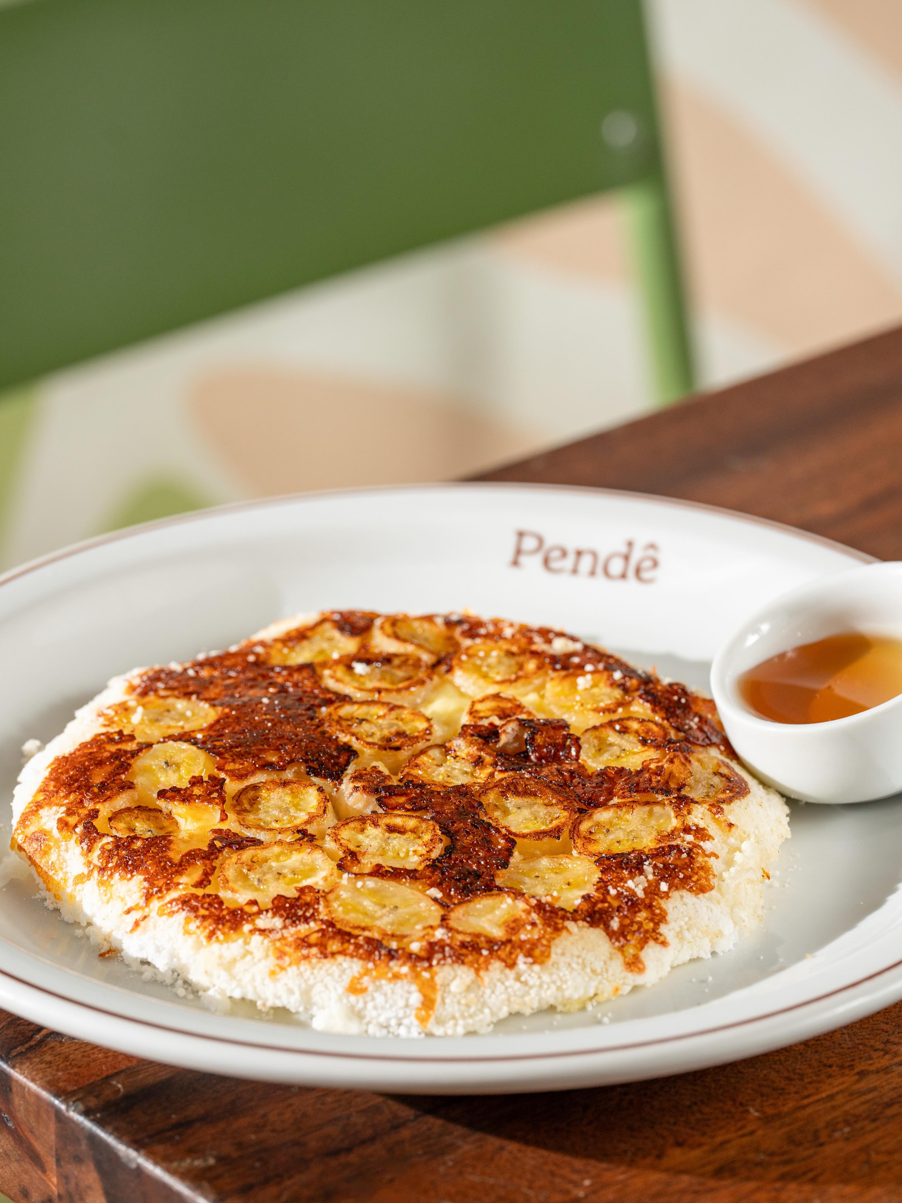 Pendê Café Facebook ad: Um clássico. Aquele simples bem feito: tapioca com…