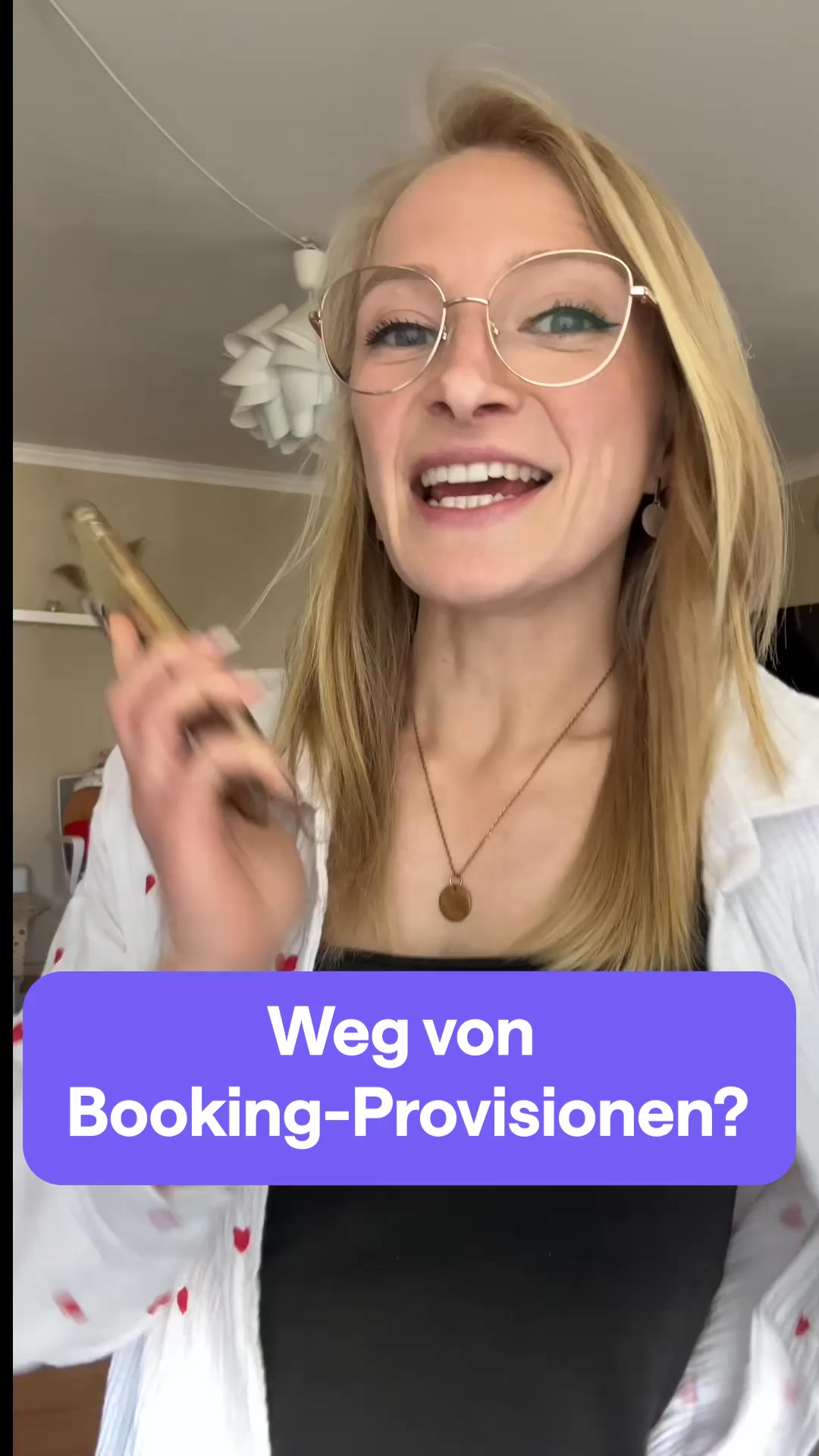 Smartness.com Facebook ad: Kostenloses Beratungsgespräch für Hotels