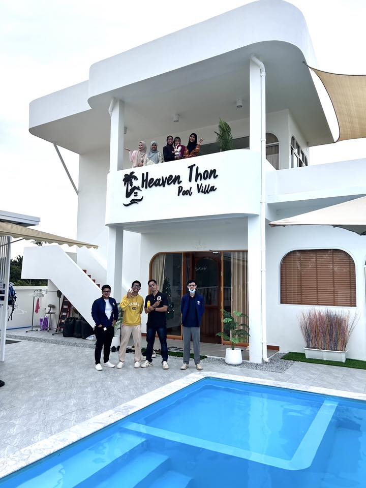 Heaven Thon Pool Villa - เฮฟเว่นทอน พูลวิลล่า นราธิวาส Facebook ad: ~ช่วงเวลาแห่งความสุขใกล้เข้ามาแล้ว