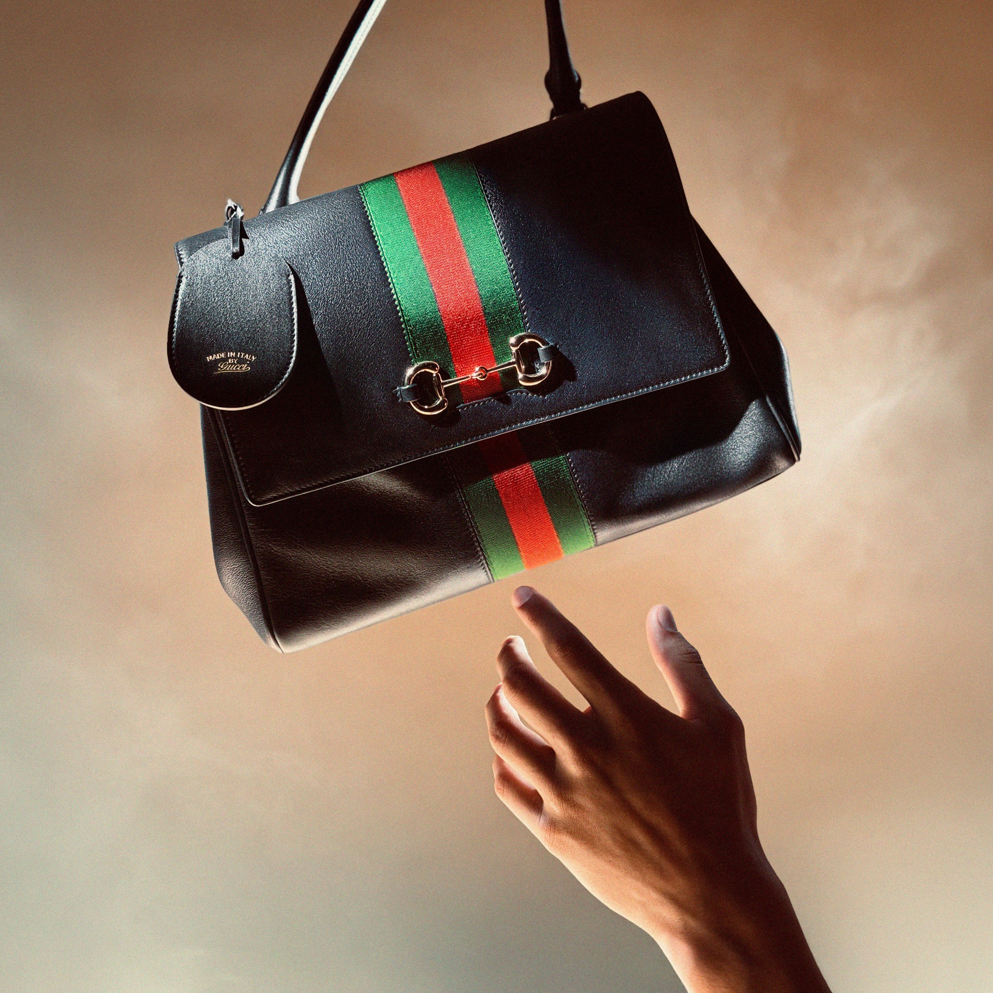 Gucci Facebook ad