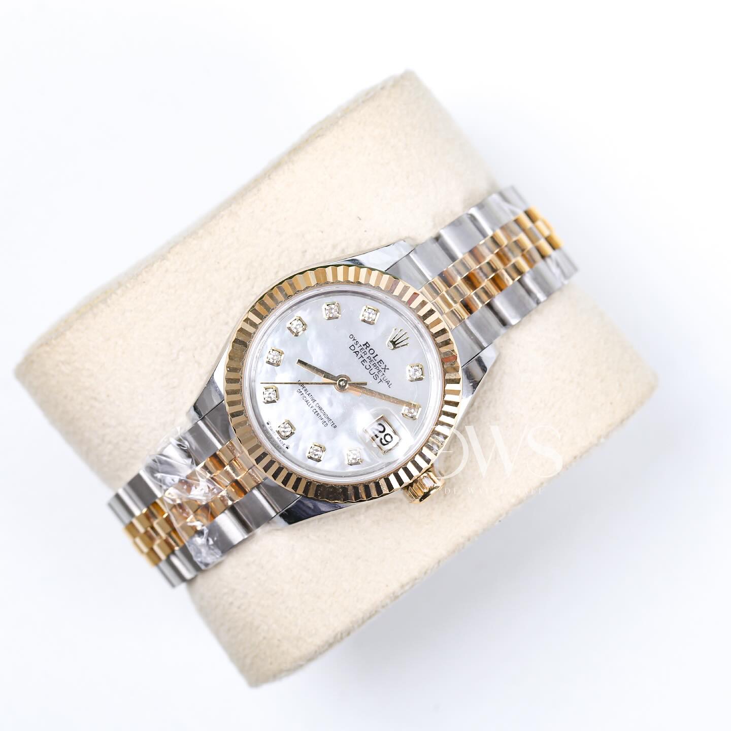 Dewatch safe Consign Facebook ad