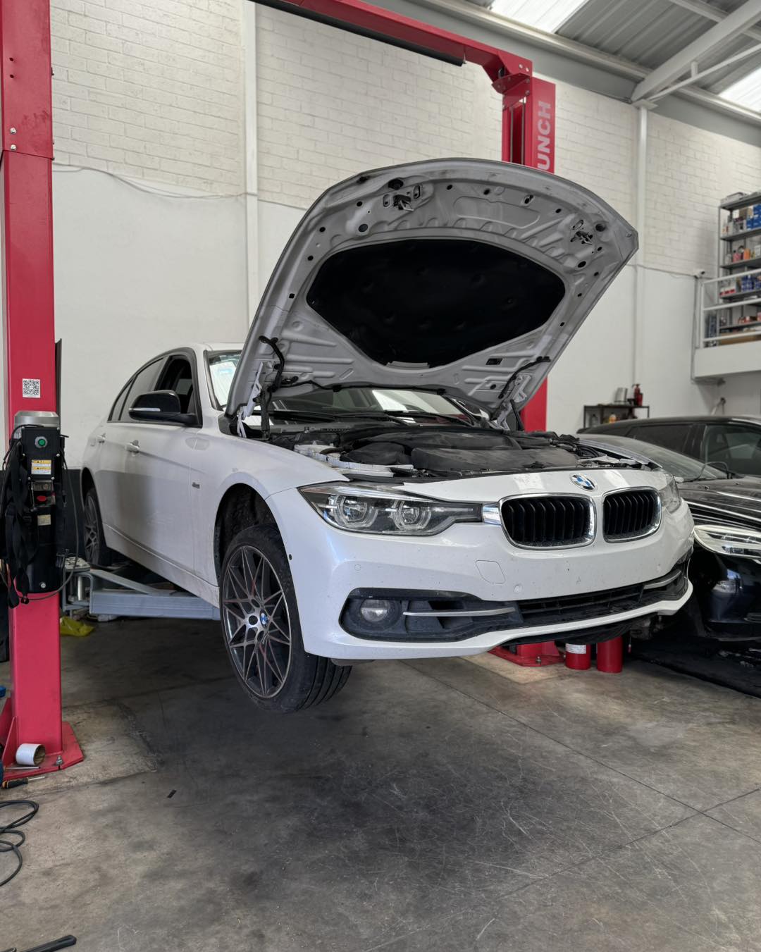 Garage Art Motorsport Facebook ad