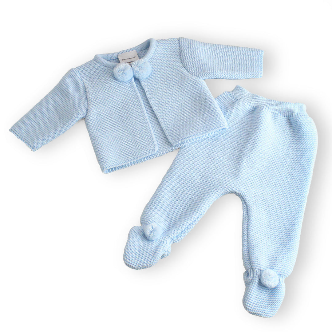 Lullaby Lane Baby Shop Facebook ad: Quality baby clothes at affordable prices.