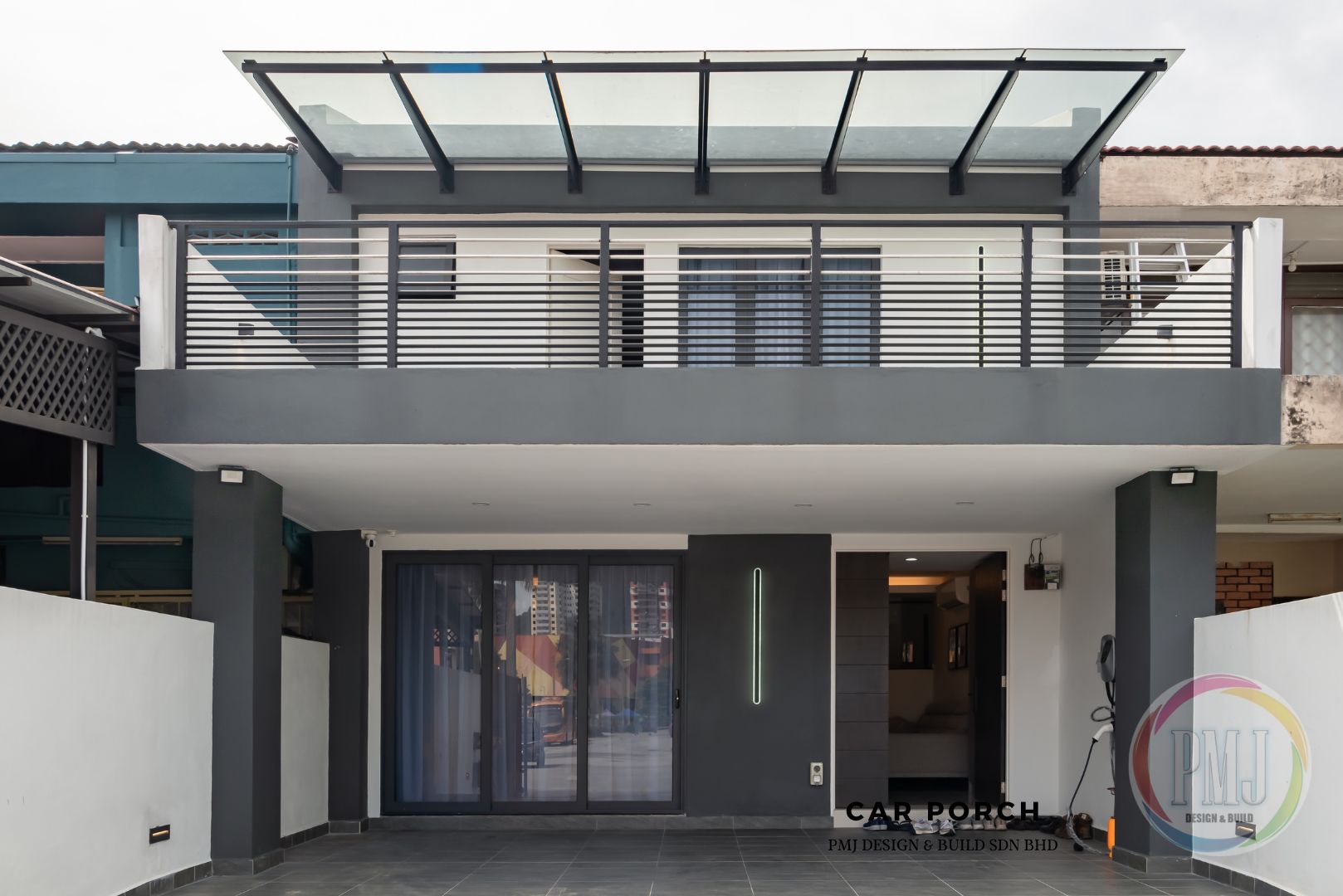 PMJ Design & Bulid SDN BHD 必连捷设计建筑有限公司 Facebook ad: Y Refurbished 60 years old terrace house <<<