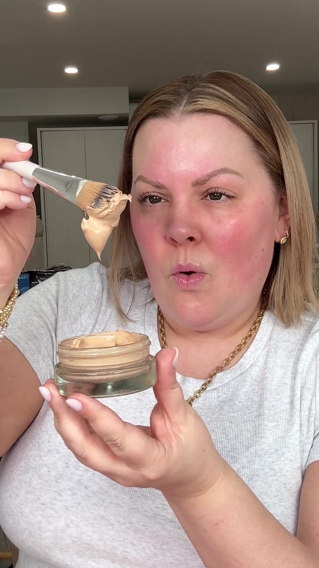 Jones Road Beauty Facebook ad: Coverage That Doesn’t Cake