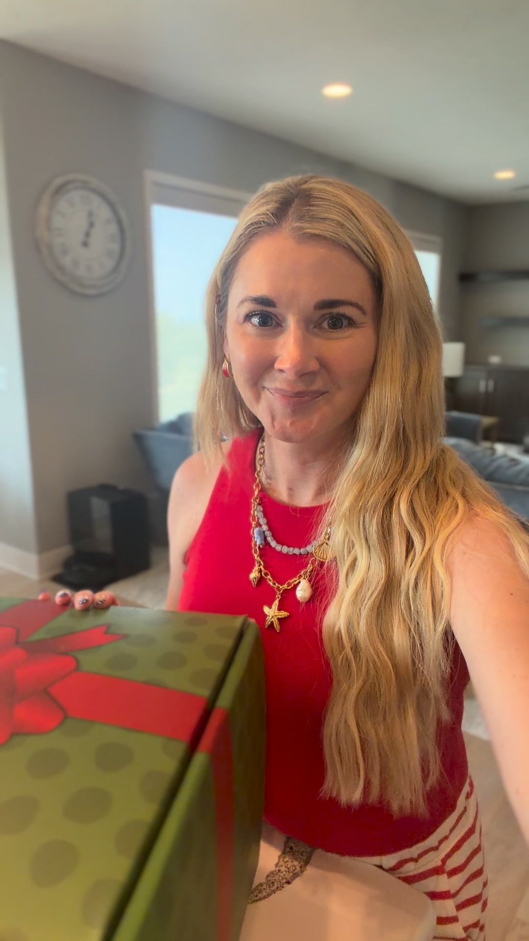 SleepyMommy Facebook ad: Outsource the Elf in 2026!