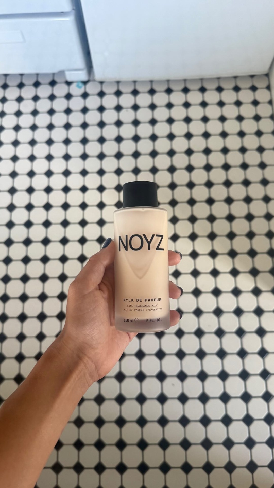 Averys business Facebook ad: @noyz_official