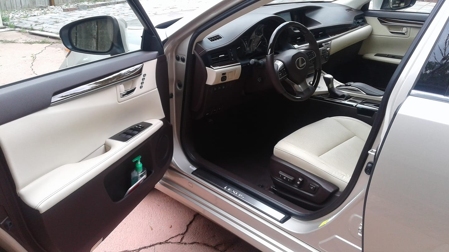 Cerrato's Auto Detailing Facebook ad: Connect with Cerrato's Auto Detailing