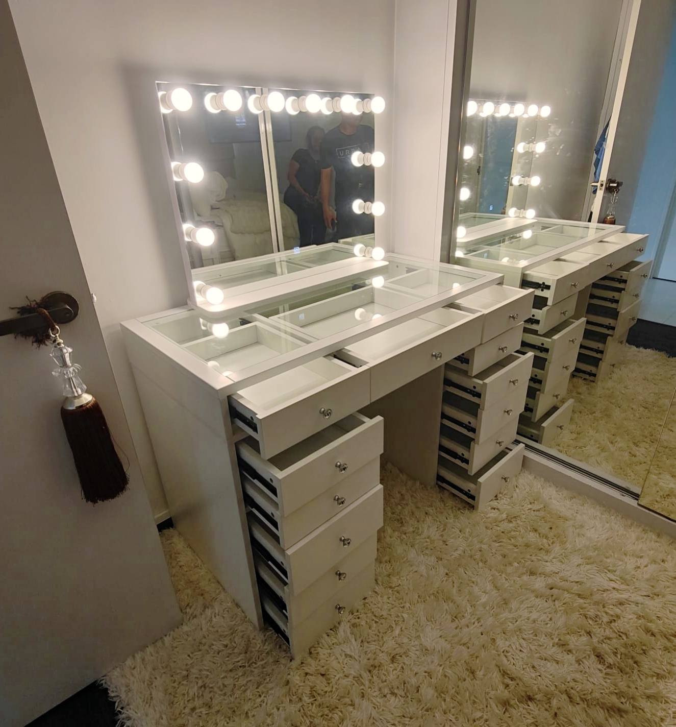 Urban Mood Facebook ad: [Popular] Step into the spotlight with our Hollywood-style…