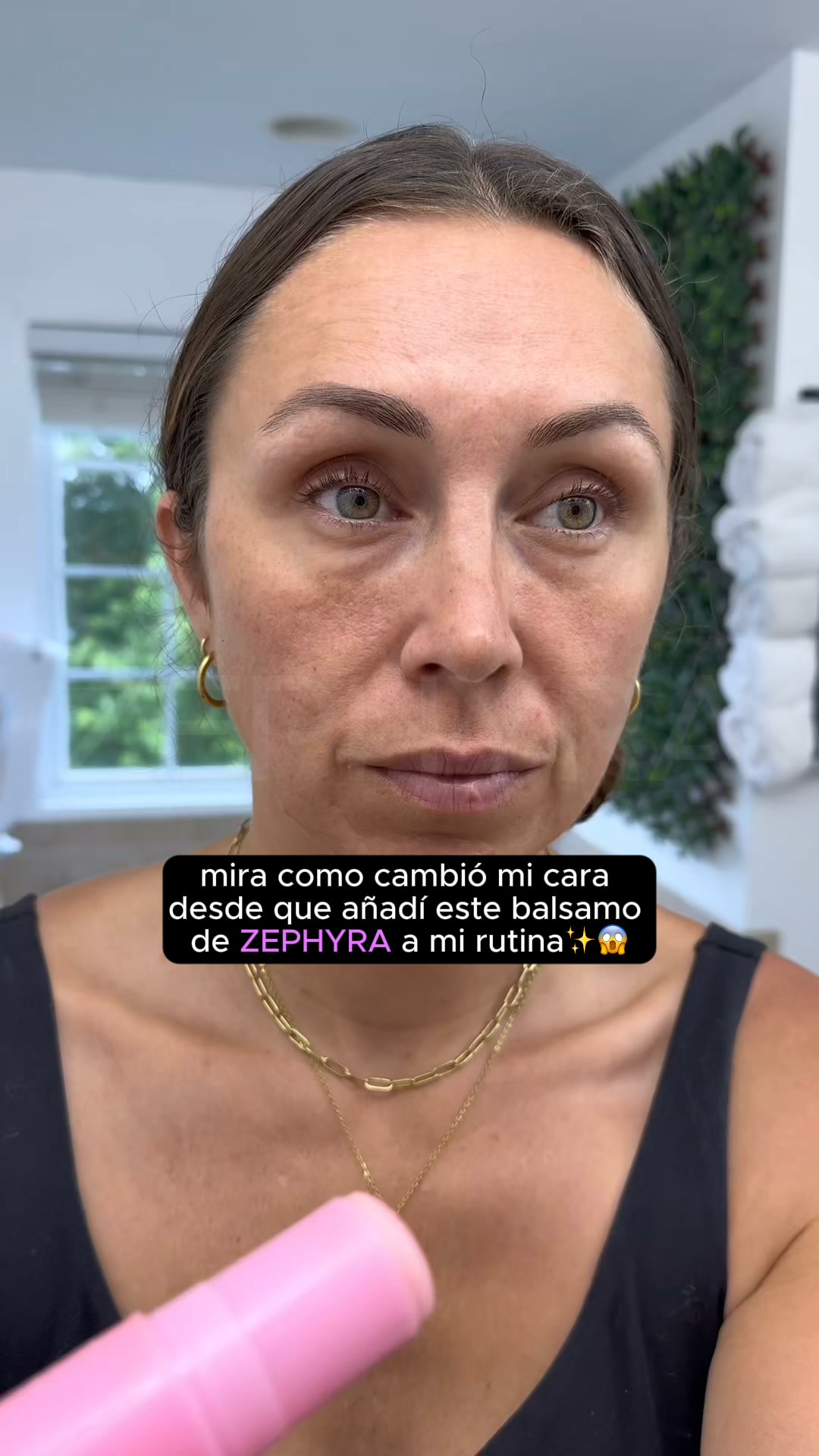 Zephyra Facebook ad: Piel más firme en segundos