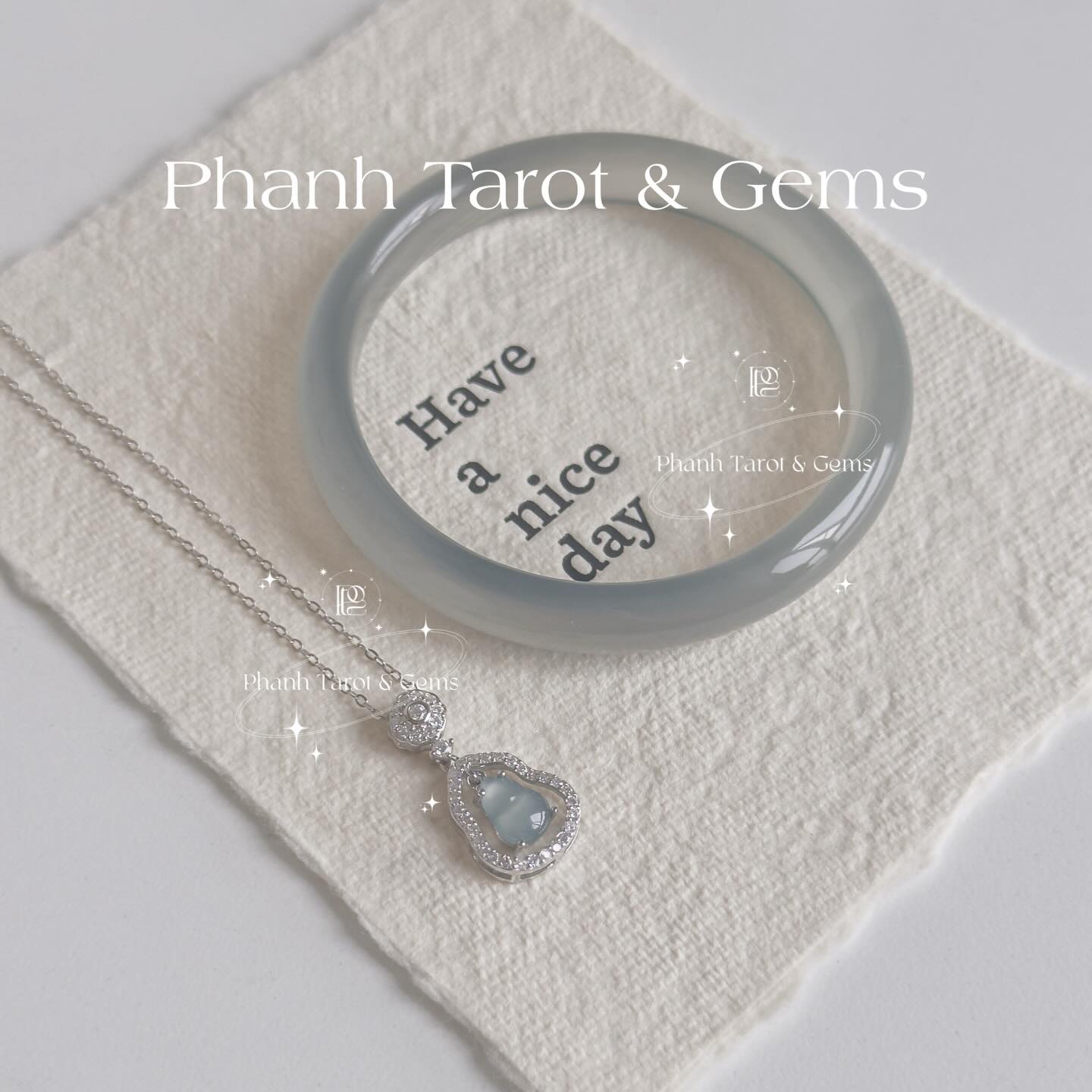 Phanh Tarot & Gems 2 Facebook ad