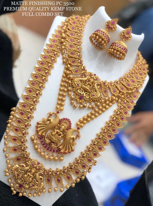 Meera fashion Facebook ad