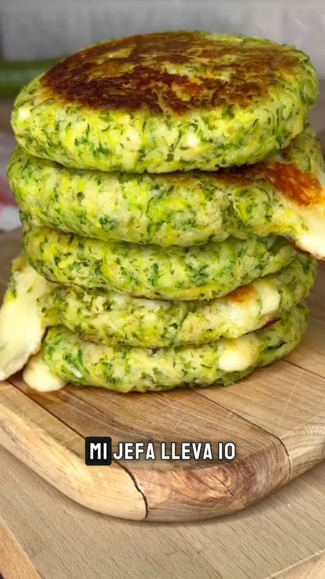 Academia Expansión Facebook ad: +700 recetas para comer rico sin culpa